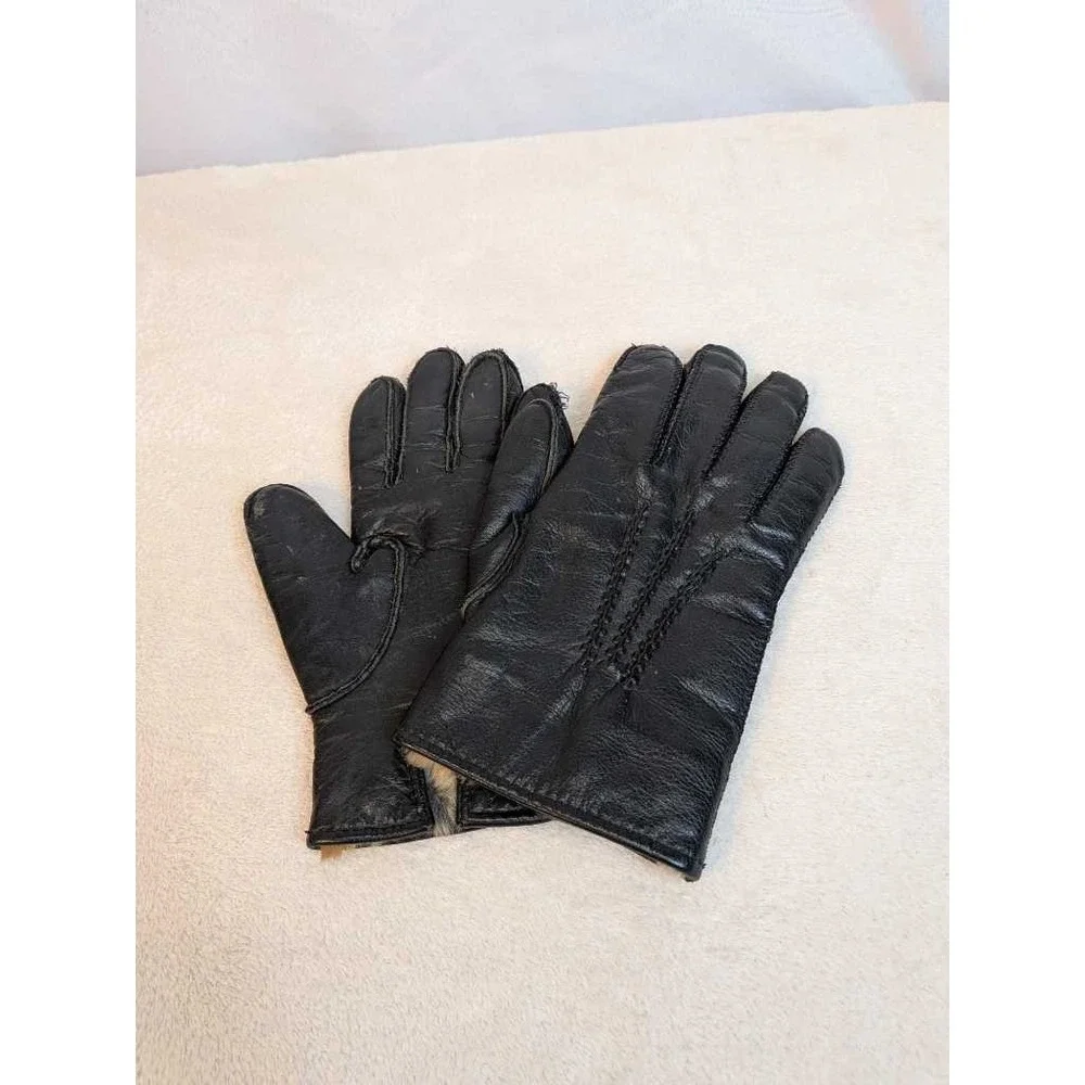 Vintage Leather Fur Lined Gloves Black - Size Medium - Winter Warmth Luxury